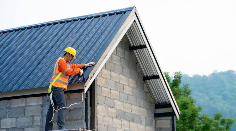 Professional residential roofers in Keithsburg, IL